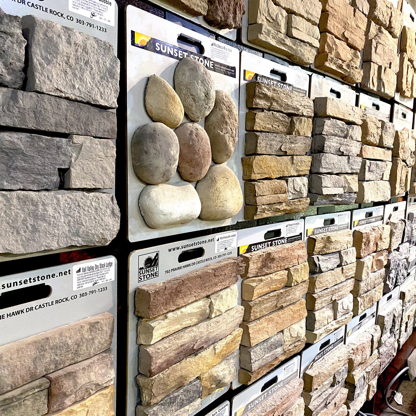 A closeup of a different stones for 61″ x 42″ Rectagon Custom Stone Gas Fire Pit.